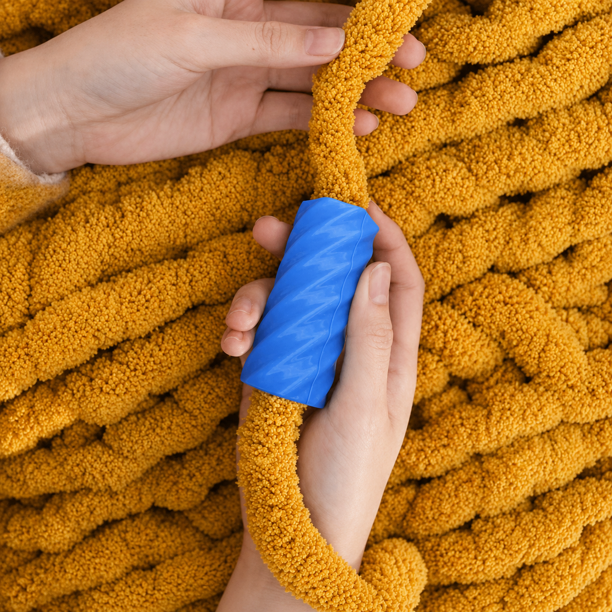 FIL’UP, outil Fil de Miel pour redonner du volume au fil chenille XXL