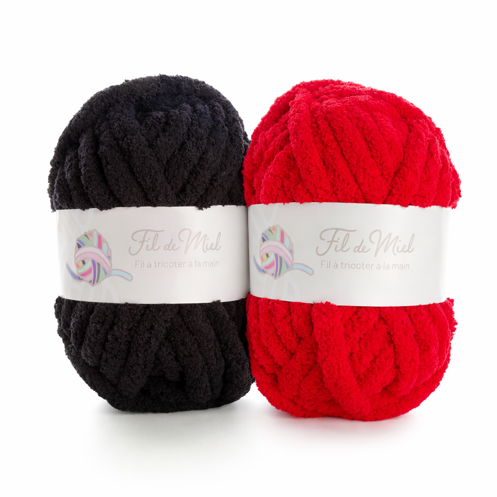 Kit coussin 40x40 cm en fil chenille XXL, noir et rouge, pelote moelleuse prêt à tricoter à la main.